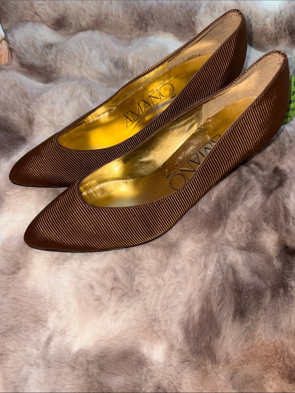 Vintage A’MANO Brown Pointed Toe Pumps Size 8.5